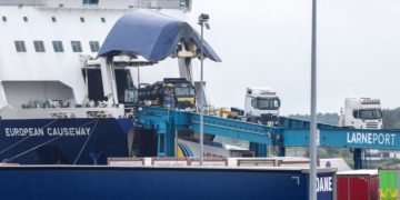 Brexit, Gb: primo sì a legge per modifiche unilaterali a protocollo Irlanda del Nord