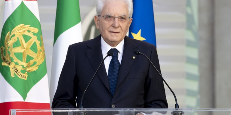 Mattarella: “Prefetti interlocutori essenziali della società”