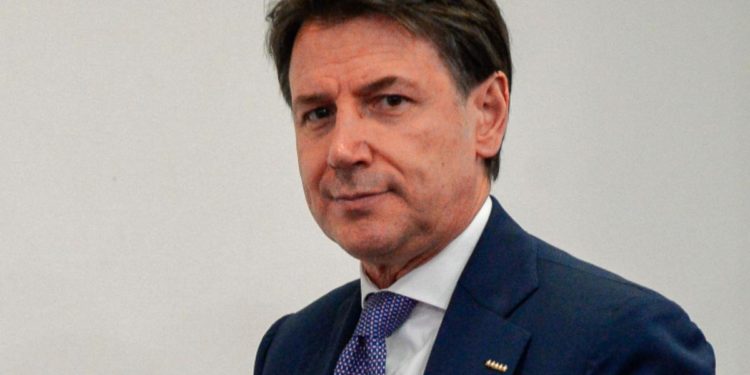 Conte: “Astensionismo record è malattia democrazia”