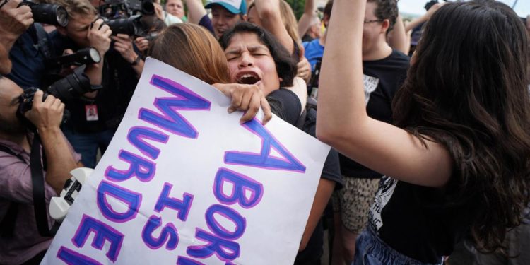 Usa, Corte Suprema cancella sentenza diritto aborto