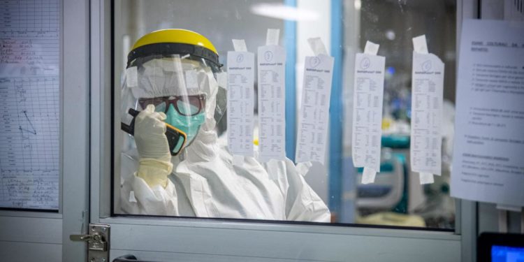 Covid Italia, oltre 519mila reinfezioni da agosto 2021