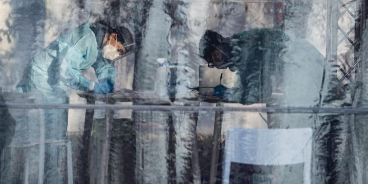 Covid oggi Italia, 10.371 contagi e 41 morti: bollettino 13 giugno