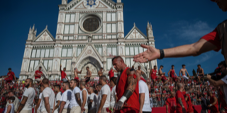 Su Dazn arriva il calcio storico fiorentino