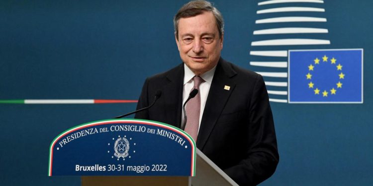 Draghi incassa tetto a prezzo gas, gelo su Salvini a Mosca