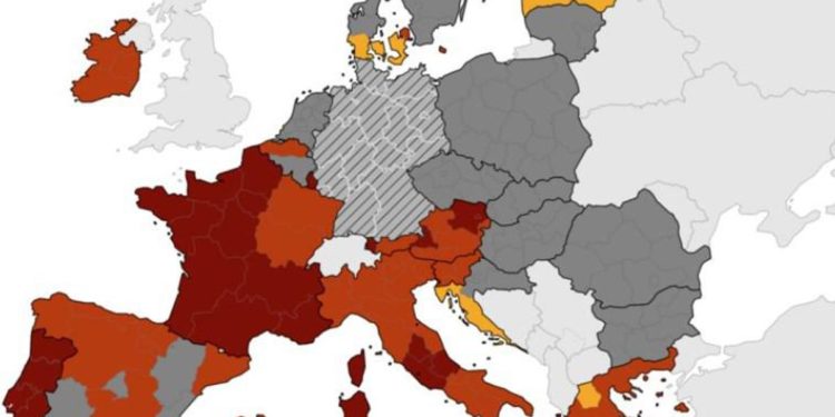 Covid oggi Italia, Ecdc: in rosso scuro solo 5 regioni