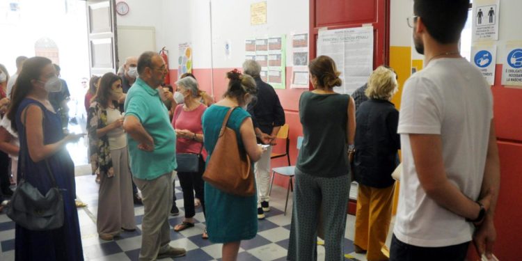 Elezioni comunali 2022: exit poll Genova, Palermo, Verona