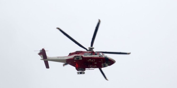 Lucca, elicottero disperso con 7 persone a bordo