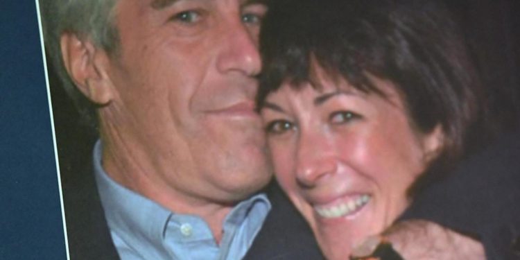 Caso Epstein, 20 anni di carcere per Ghislaine Maxwell
