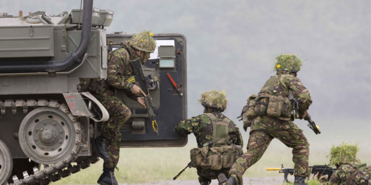 Gb, l”ordine’ all’esercito: “Pronti a combattere la Russia”