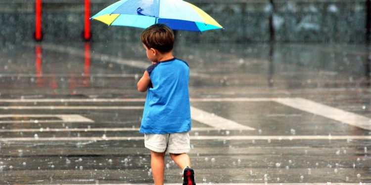 Maltempo in arrivo, allerta gialla in 4 regioni