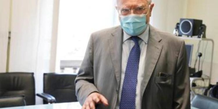 Covid, Galli: “Omicron 5 come influenza? Ancora presto”