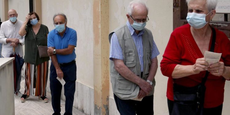 Referendum 12 giugno e mascherine: cosa dicono Pregliasco, Galli e Bassetti