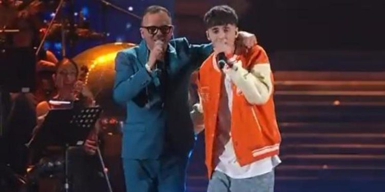 Gigi D’Alessio: “A Napoli serata indimenticabile”. E i social impazziscono per Incontrada