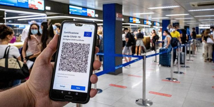 Green Pass prorogato fino a giugno 2023, accordo Ue