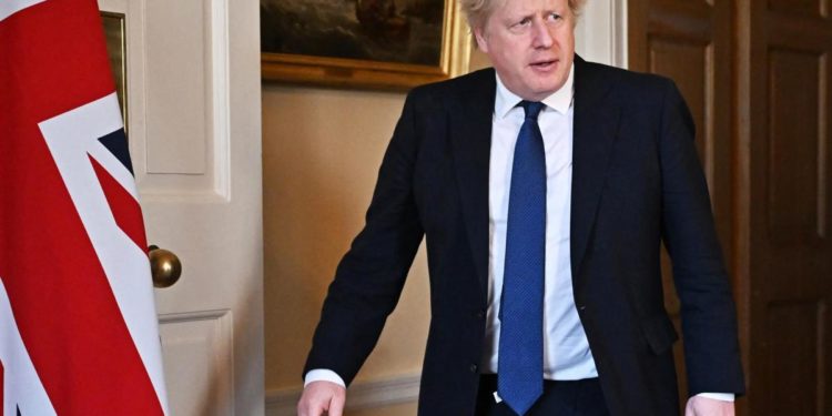 Ucraina, Johnson: “Se Putin fosse stato una donna non avrebbe fatto questa guerra”