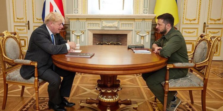 Ucraina, Johnson a Kiev a sorpresa per vedere Zekensky