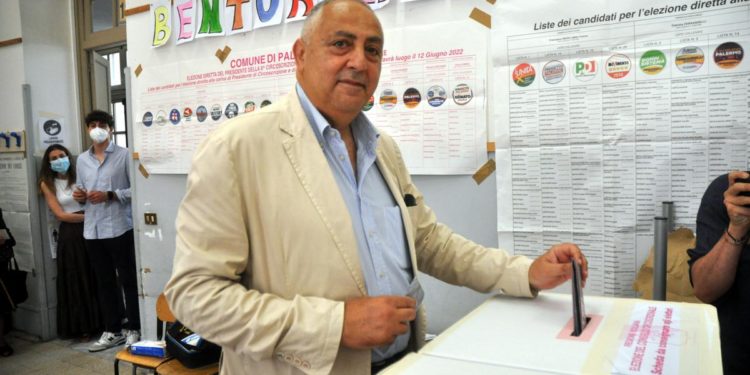 Elezioni comunali Palermo 2022, Lagalla avanti: exit poll