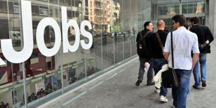 Salario minimo, commissario Ue: “Non lo imporremo a Italia”