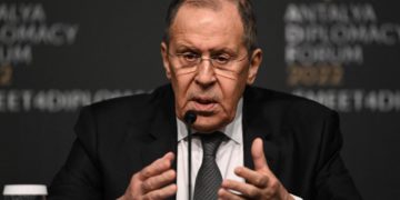 Ucraina, Lavrov: “Nessun legame guerra-crisi alimentare”