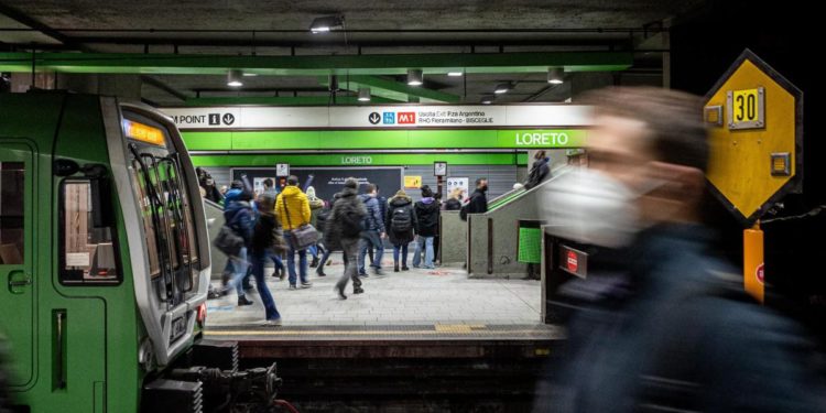 Mascherine, Costa: “15 giugno via ultime restrizioni”