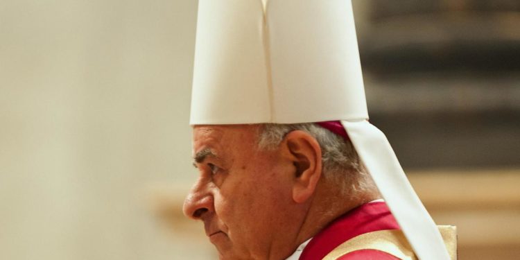 Aborto Usa, Vaticano: “Sentenza sfida il mondo, riaprire dibattito”