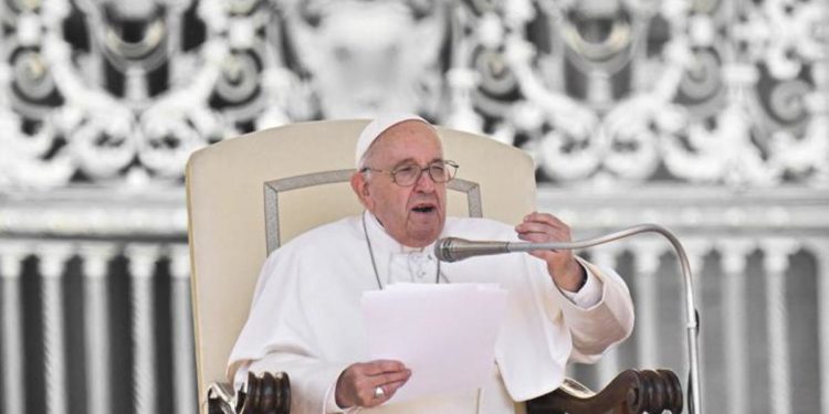 Papa: “Basta con le prediche moraliste”