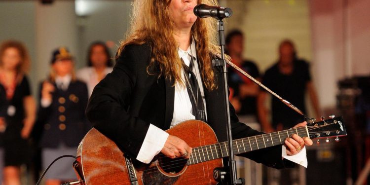 Patti Smith in concerto sotto il David di Michelangelo