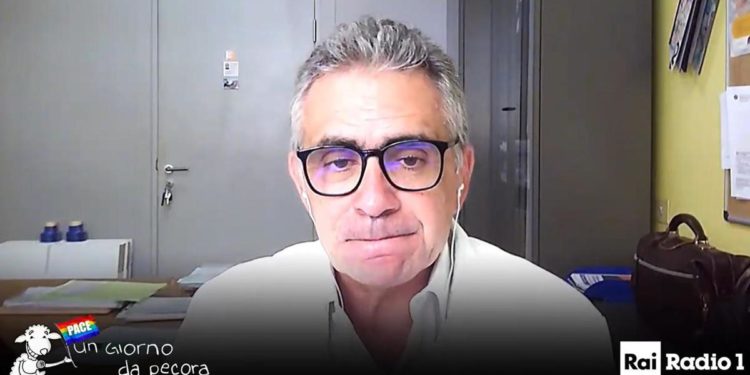 Omicron 5, Pregliasco: “Picco contagi a luglio, nuova variante in autunno”