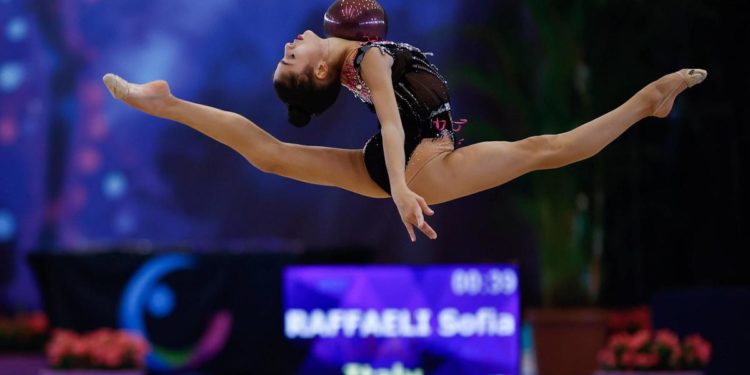 Europei Ginnastica Ritmica, Raffaeli storica con due ori e un argento