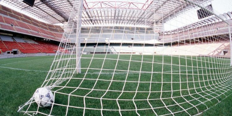 Calciomercato, la Serie A senza soldi fa fatica