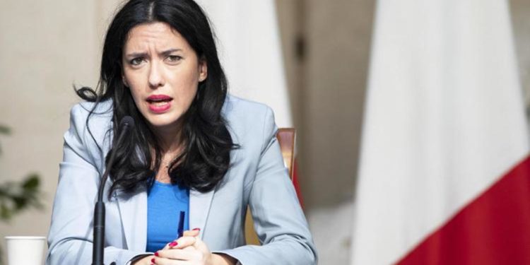 M5S, sfogo di Azzolina “Tra Conte e Grillo scontri continui”