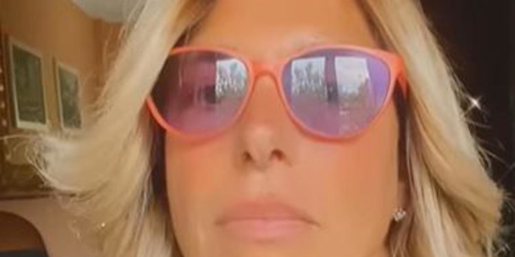 Lo sfogo dell’ex GF Roberta Beta: “Da un anno non lavoro, autostima sotto i piedi”