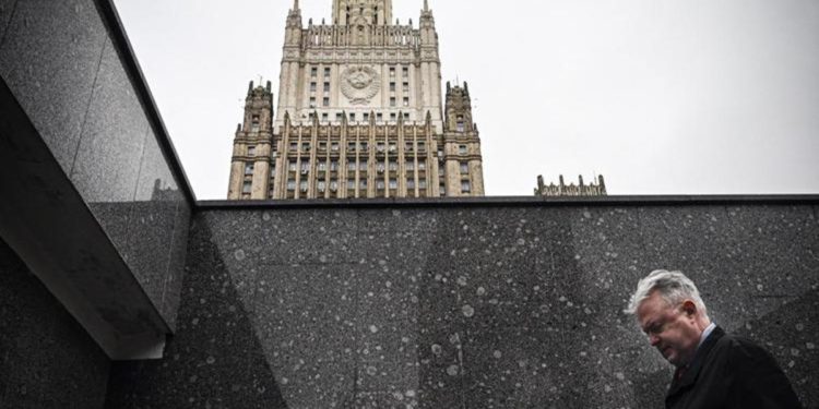 Ucraina, 007 Gb: “Guerra accelera spinta autoritaria Russia”