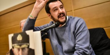 Poroshenko a Salvini: “Non ti fidare di Putin, ci vuole morti”
