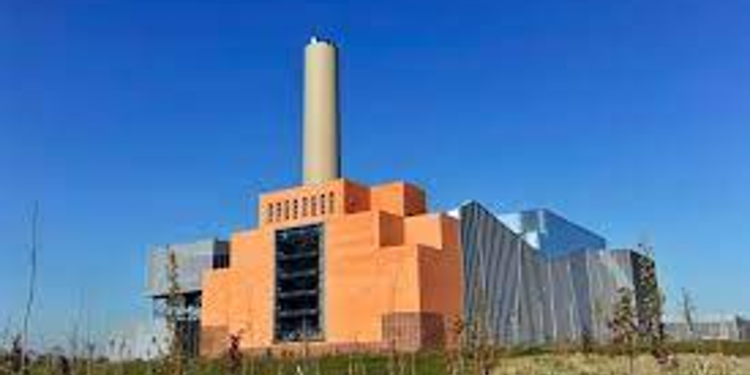 Roma, M5S e Pd divisi da termovalorizzatore: Dem per il no all’emendamento grillino