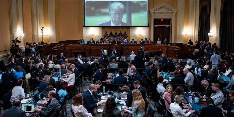 Usa, udienza commissione 6 gennaio: Trump accusato di “tentato golpe”