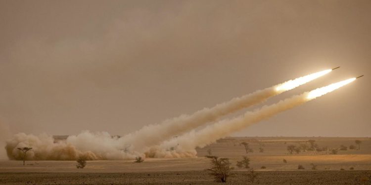 Ucraina, Gb fornirà lanciamissili M270 a lungo raggio