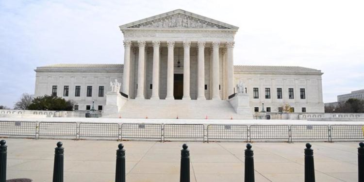 Aborto Usa, ‘Roe vs Wade’: cosa dice sentenza cancellata da Corte Suprema