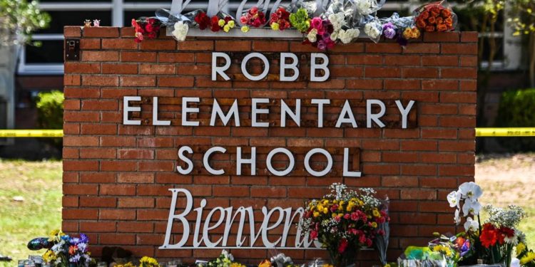 Strage di Uvalde, la scuola verrà demolita