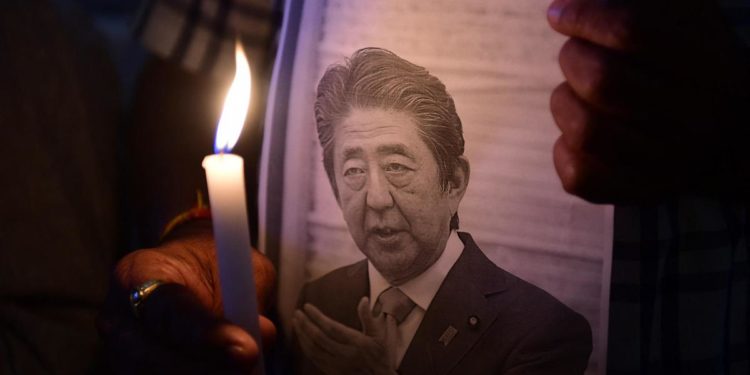 Morte Shinzo Abe, media: attentatore voleva fabbricare una bomba