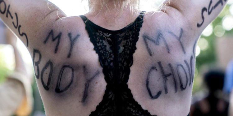 Aborto Usa, giudice Florida blocca legge restrittiva