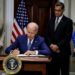 Aborto Usa, Biden firma ordine esecutivo