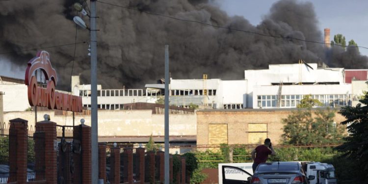 Ucraina, Mosca conferma: “Colpito il porto di Odessa”