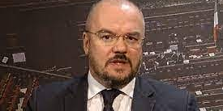 M5S, Borghi: “Franceschini? Tutto il Pd la pensa così, 5 Stelle riflettano”