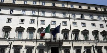 Crisi governo, fonti Palazzo Chigi: “Da Draghi no attacchi a partiti”