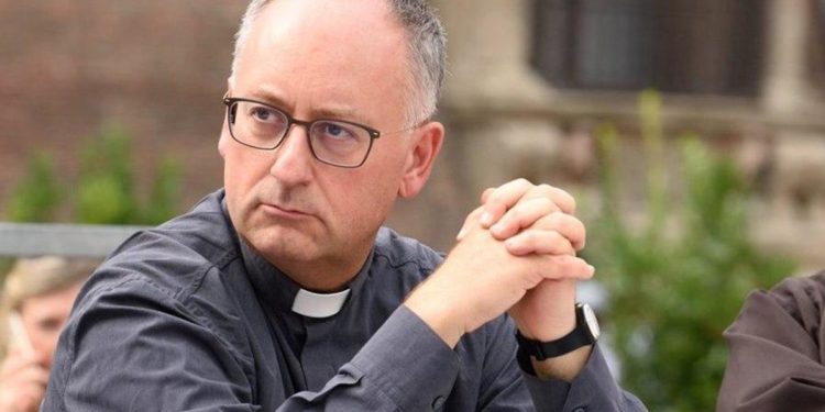 Scalfari, padre Spadaro: “Con il Papa un rapporto oltre la relazione intellettuale”