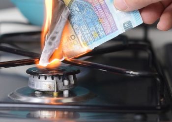 Rimane allarme bollette, +65% nel 2022