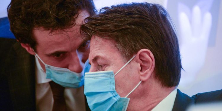 Crisi governo, Draghi prima alla Camera? Tensione M5S