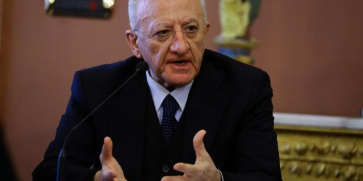 Covid Campania, De Luca: “Primi per positivi, autunno sarà delicato”