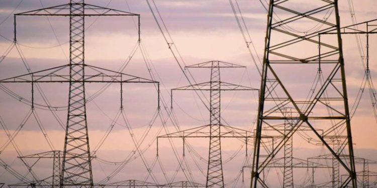 Zelensky: “Ucraina aumenterà esportazione di elettricità in Europa”